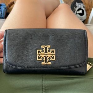 Tory Burch wallet